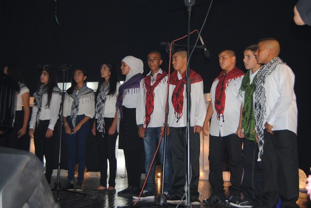 بالصور: تخريج الفوج التاسع في المدرسة العمرية بمدينة الرملة